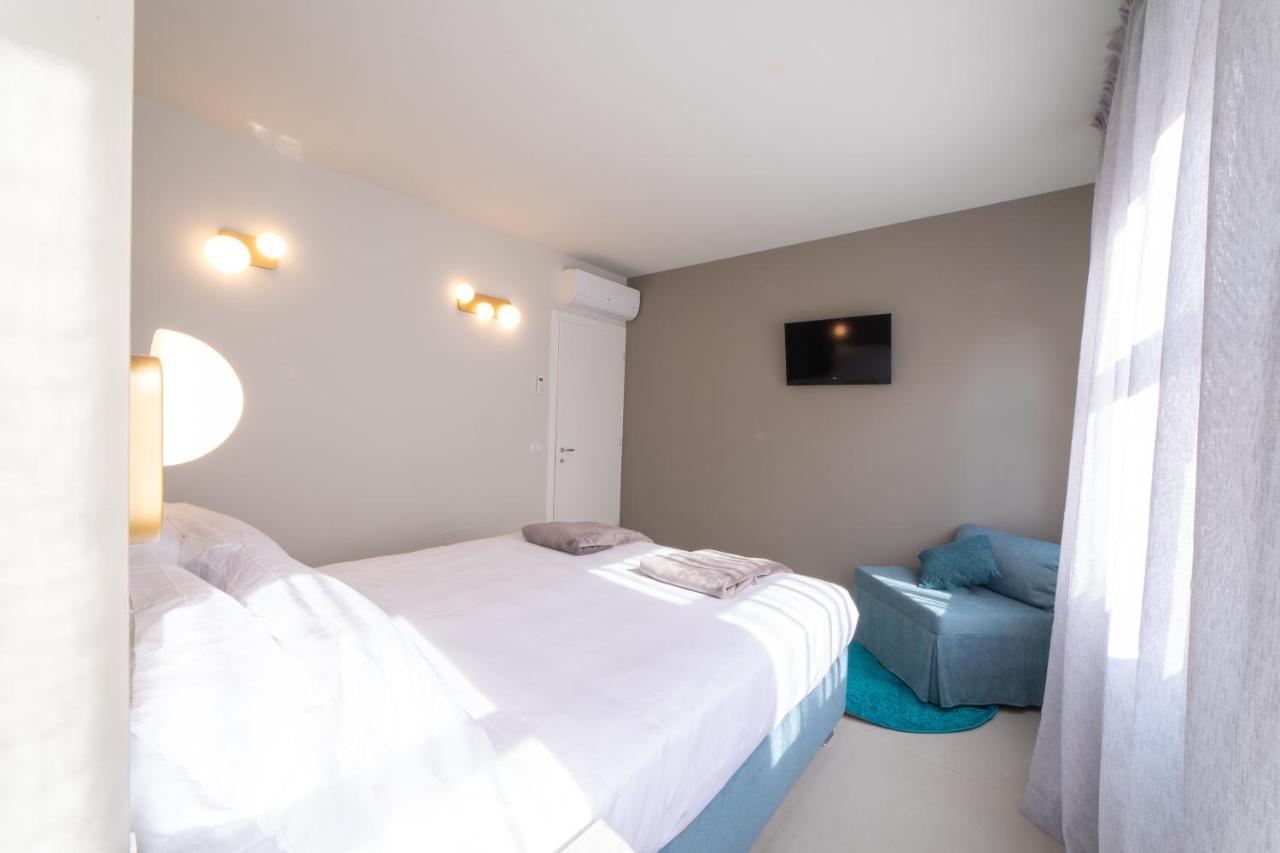 Bed and Breakfast Casa Agnese Альба Экстерьер фото