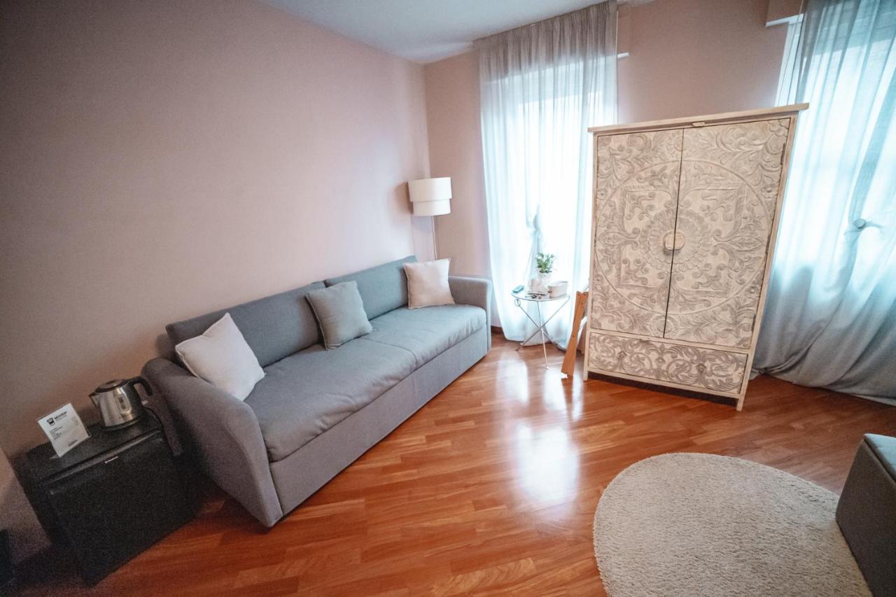 Bed and Breakfast Casa Agnese Альба Экстерьер фото