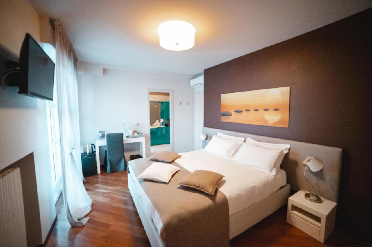 Bed and Breakfast Casa Agnese Альба Экстерьер фото