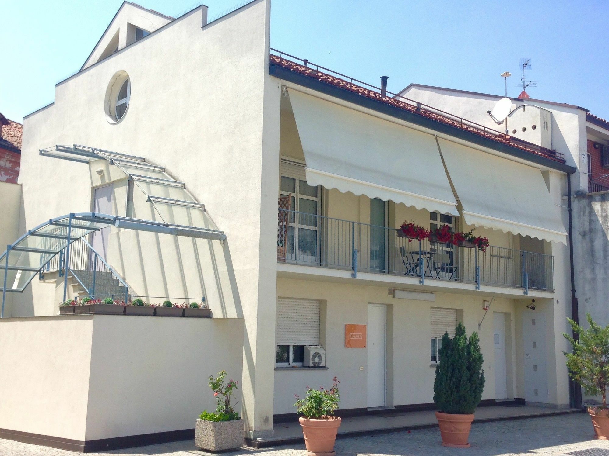 Bed and Breakfast Casa Agnese Альба Экстерьер фото